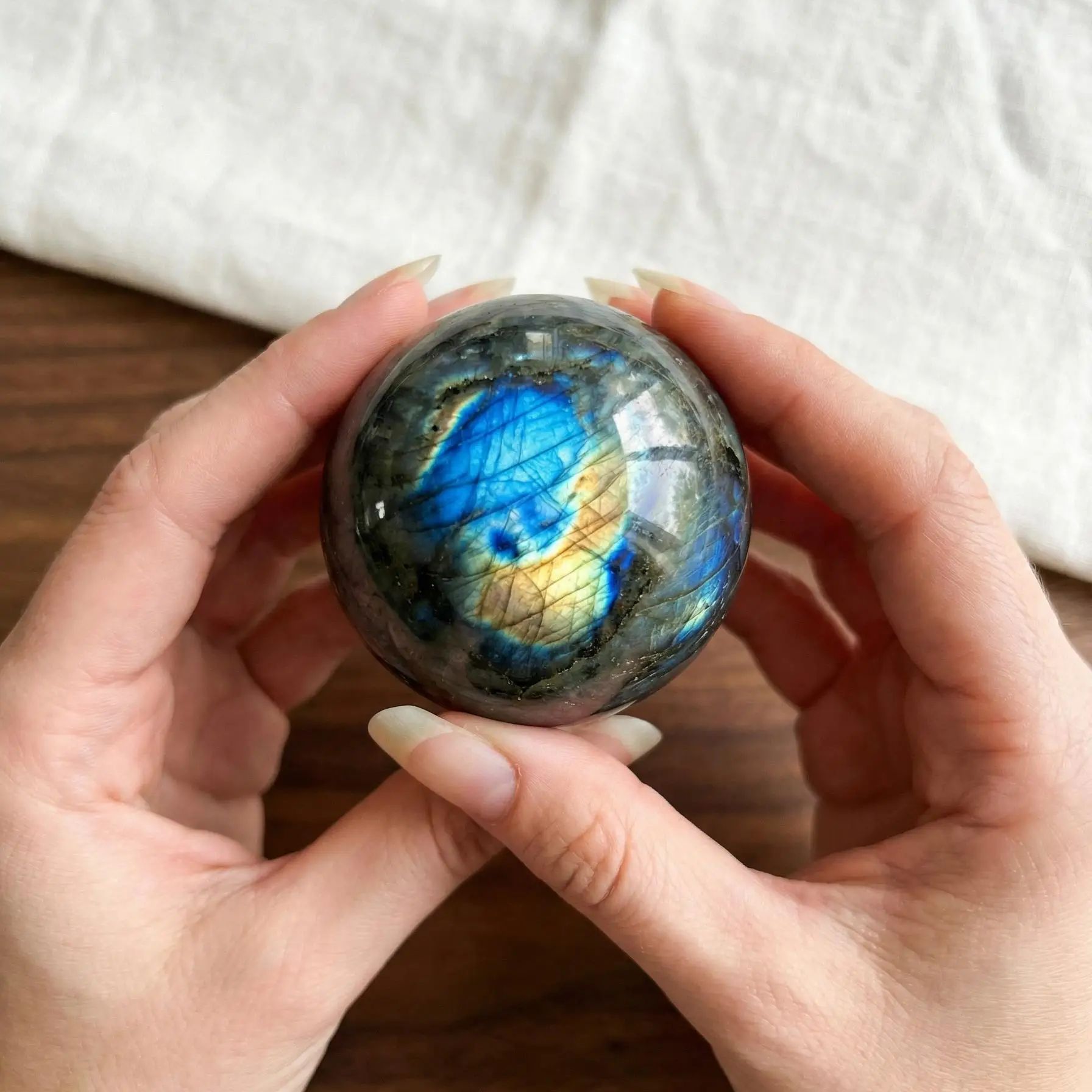 Natural Labradorite Sphere, Po - Renewable Energy Lab 评论和价格